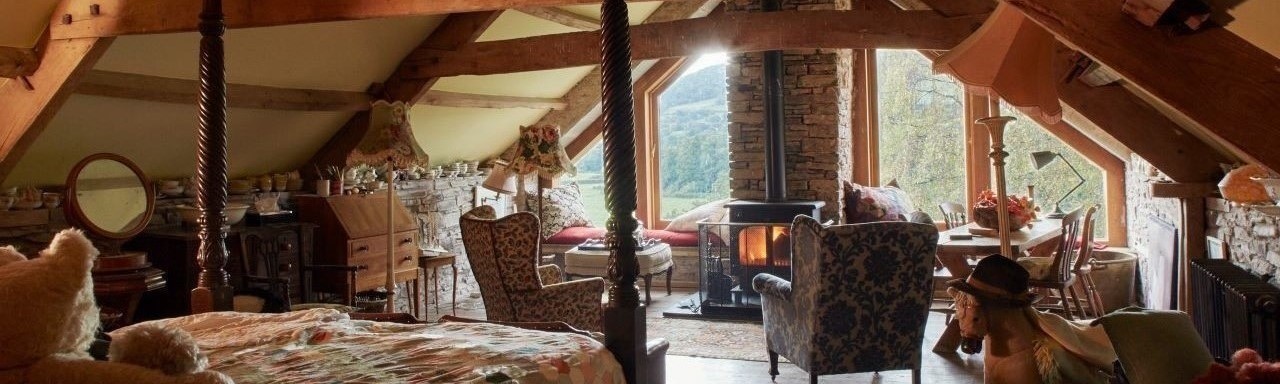 Photo of the attic room at The Old Storehouse